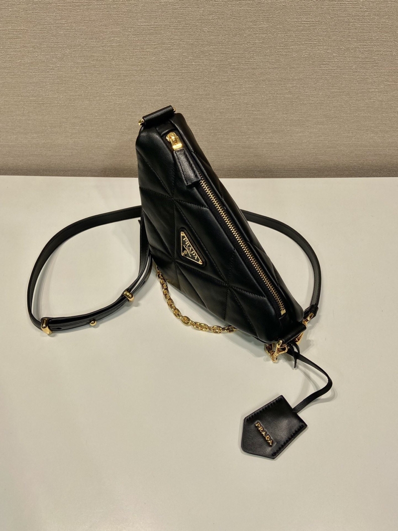 Pra*a triangle pouch